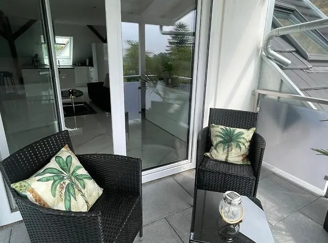 شقة Im Palmengarten - 40 Qm هيترشيم